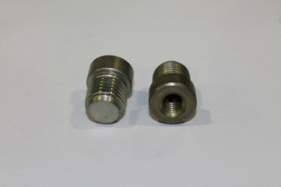 Ввертышь головки блока